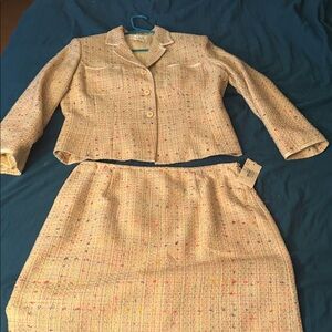 Le Suit Cream Tweed Skirt Set